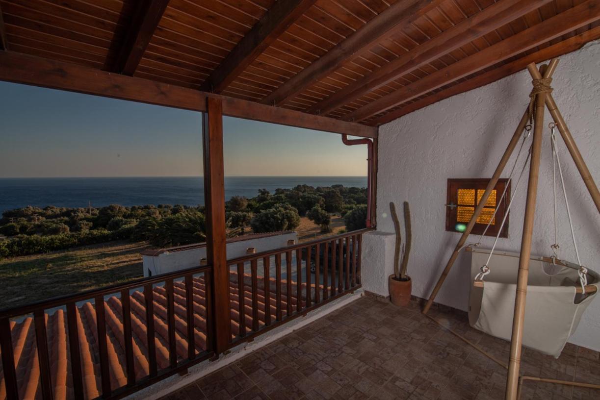 Ligres Beach - 2 Bedrooms Apartment Sea View Agia Paraskevi  Екстериор снимка